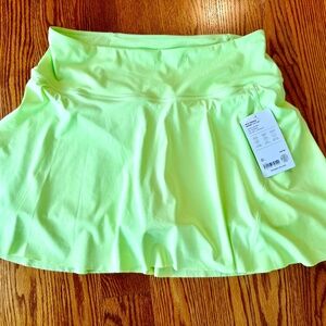 Athleta Ace High Rise 15 1/2 Tennis Skort - Large - NWT
